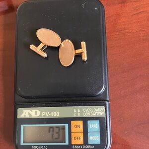 14k gold cuff links! 7.3 pennyweight.